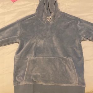 Athleta girl sweatshirt/ with thumb holes